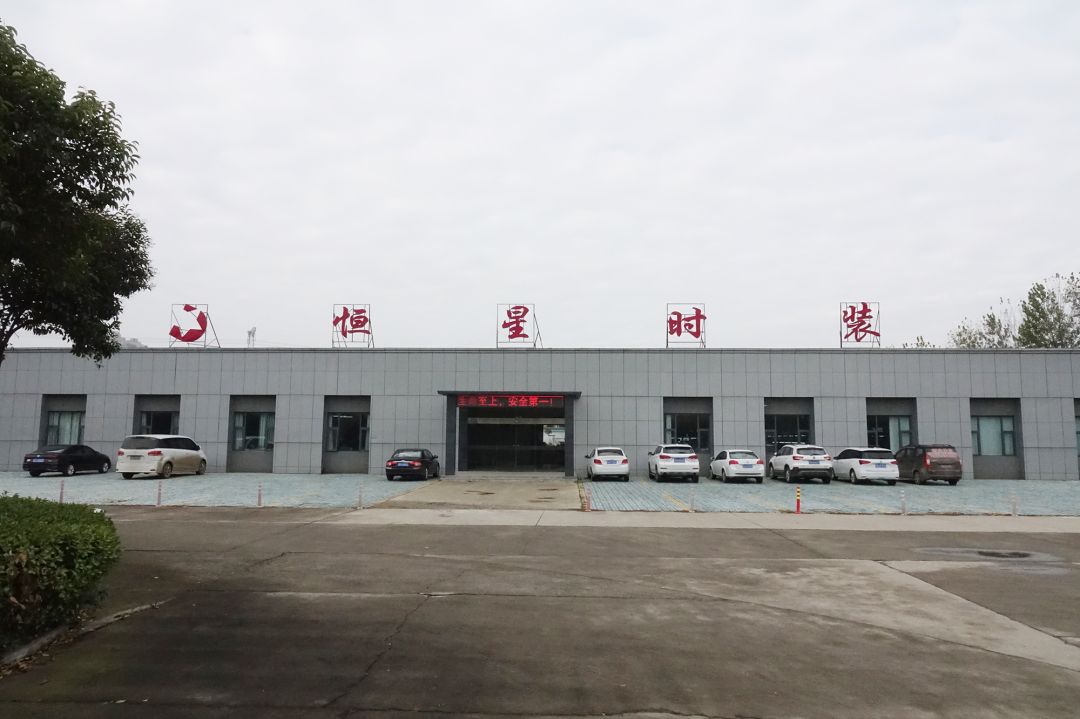 02 Front door 2 .jpg